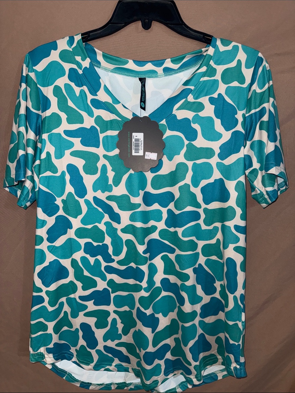 NWT Sterling Kreek River Stone Teal & White Short Sleeve VNeck Top Women’s Small - Picture 4 of 5